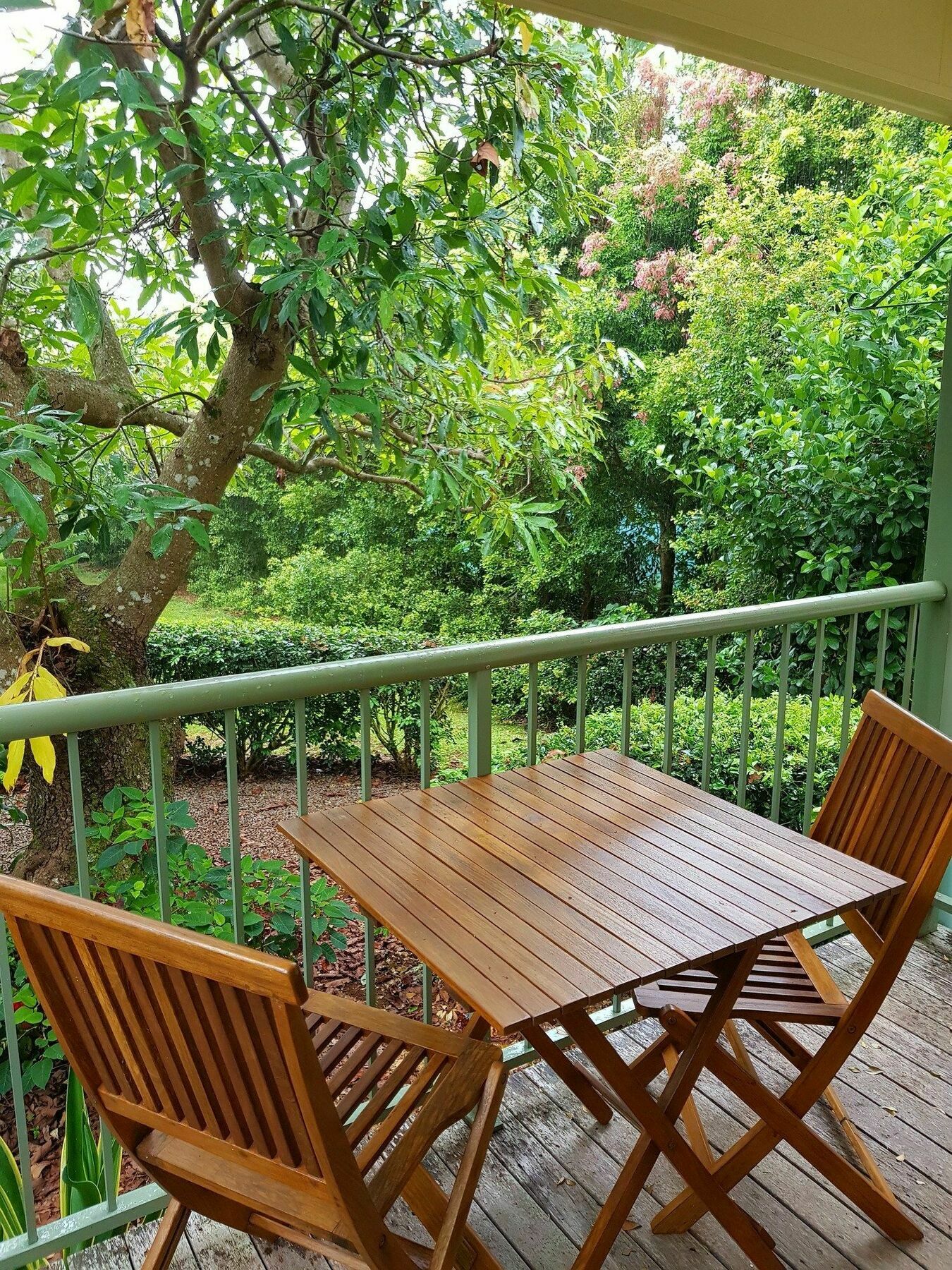 Camelot Boutique Accommodation Маунт Тамборин Екстериор снимка